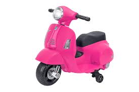 VESPA GTS LI-ION 6V ROSA 4,5AH  66.5X38X52CM