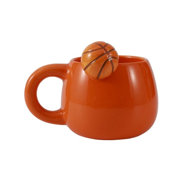 TAZZA IN CERAMICA CON CHARM BASKETBALL