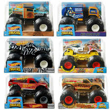 HW MONSTER TRUCKS 1:24